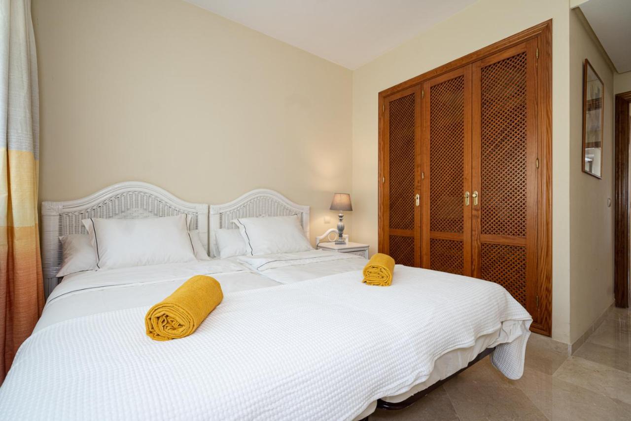 Costalita Beach Apartment Estepona Extérieur photo